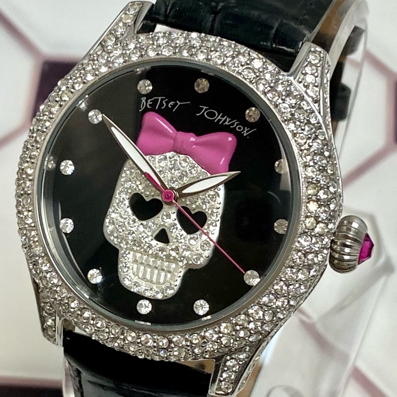 Betsey Johnson Accessories Betsey Johnson Sugar Skull Large